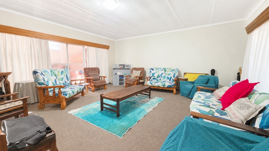 4 Bedroom Property for Sale in Flamwood North West